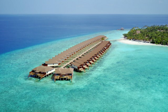 Reethi Faru Resort 