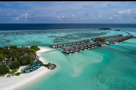 Four Seasons at Kuda Huraa 